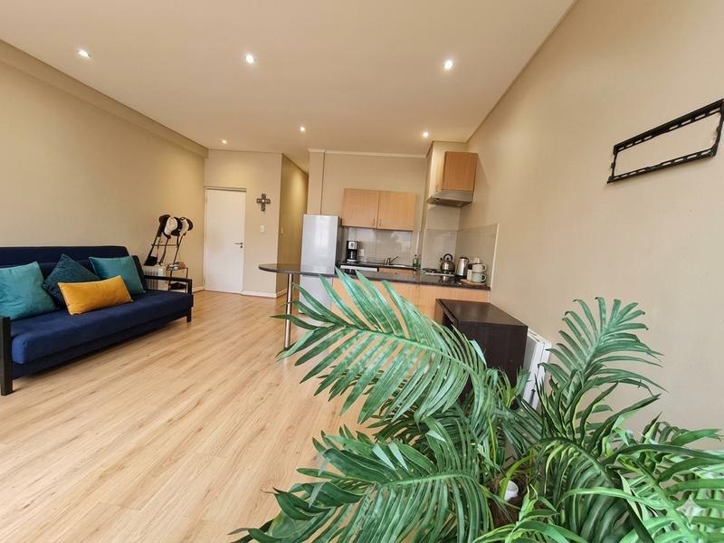 1 Bedroom Property for Sale in Woodstock Western Cape